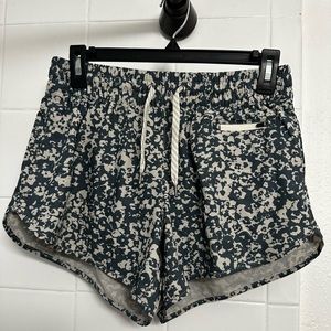 Vuori Clementine 4” short 2.0